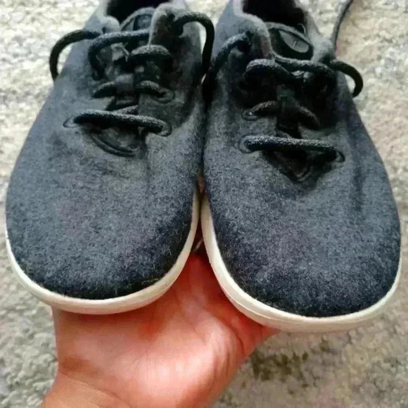 Allbirds Womens Dark Gray Wool Runner 9 - Picture 13 of 14